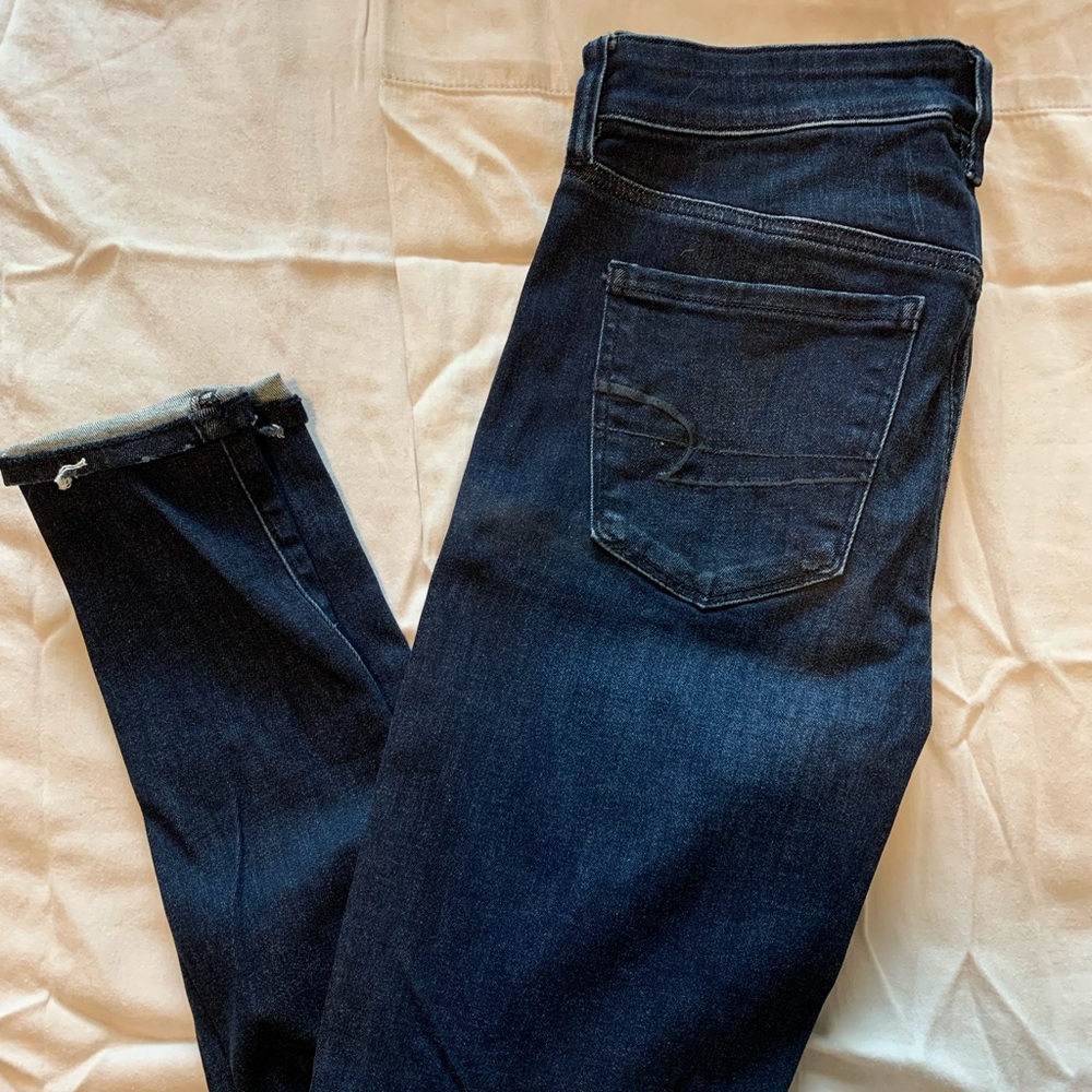 American Eagle High-Waisted Jeans